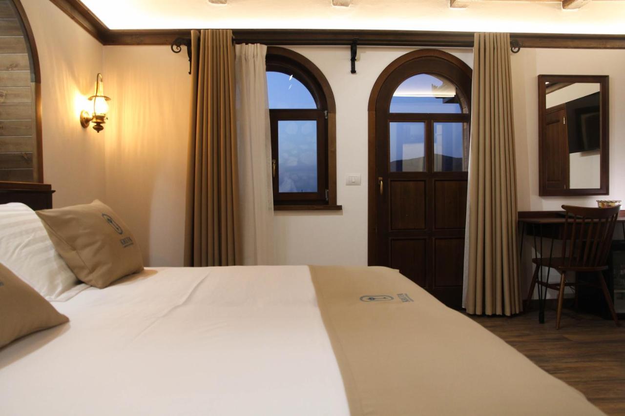 Kruja Albergo Diffuso , Inside Kruja Castle Екстер'єр фото