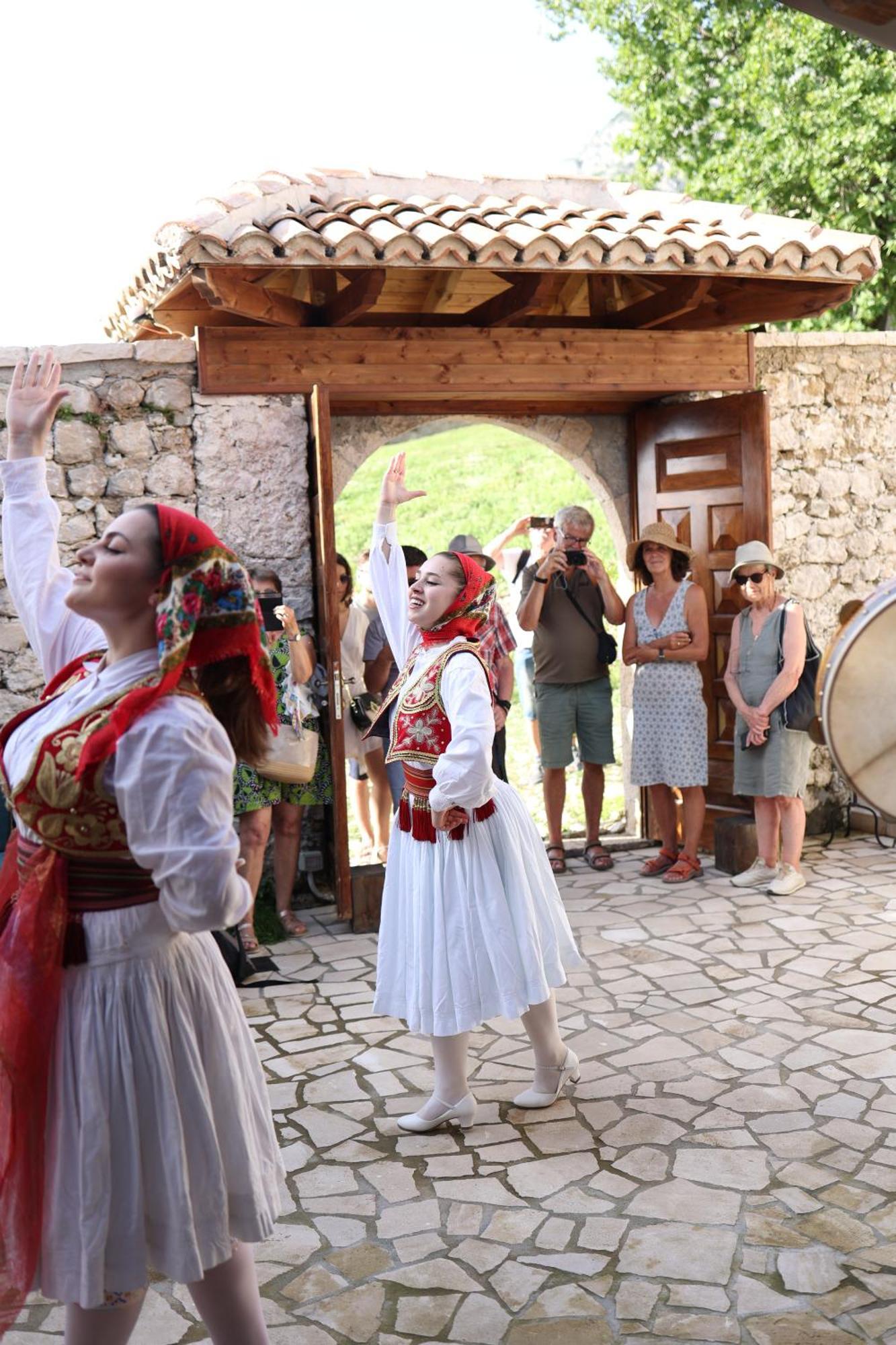 Kruja Albergo Diffuso , Inside Kruja Castle Екстер'єр фото