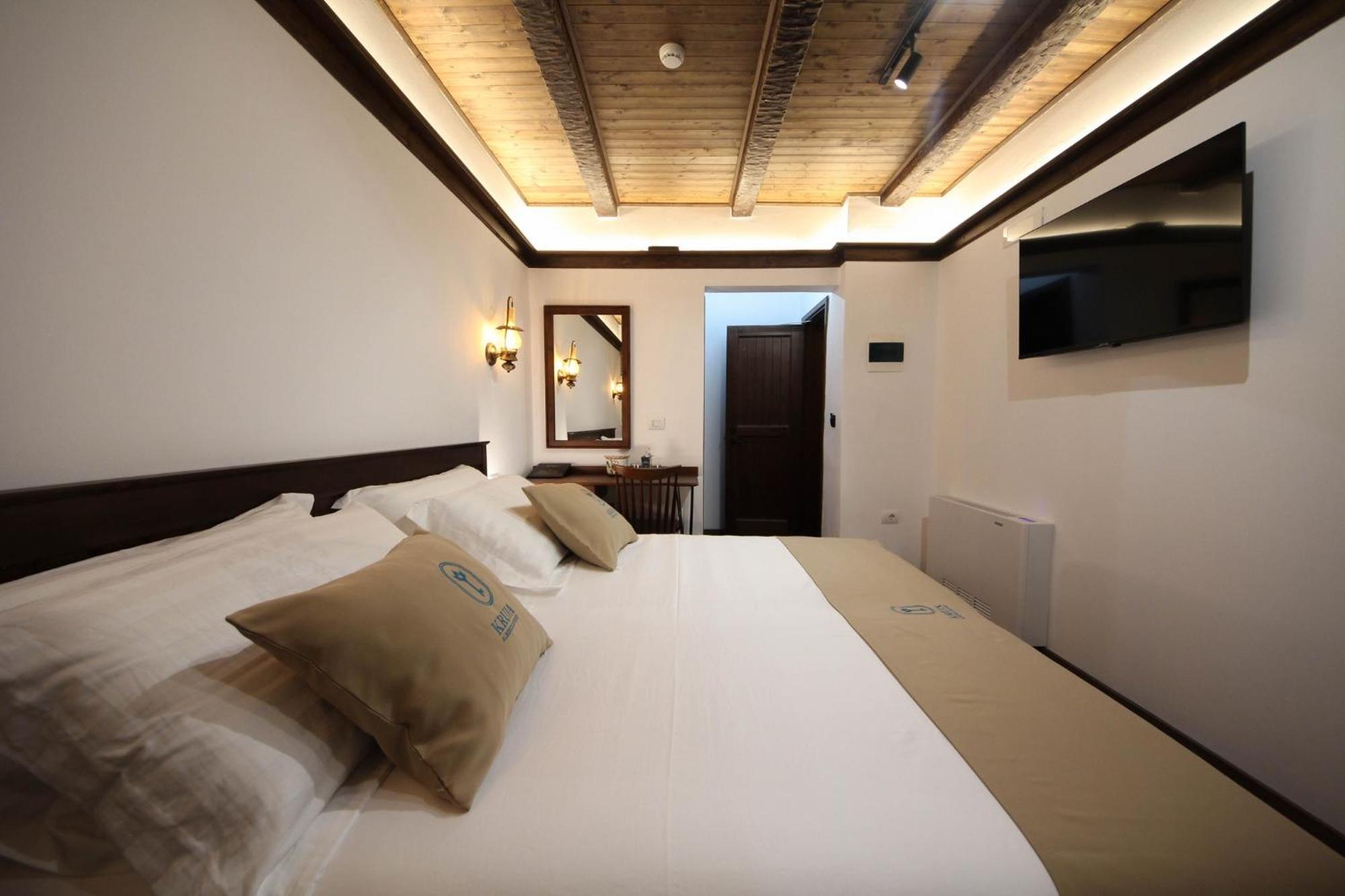 Kruja Albergo Diffuso , Inside Kruja Castle Екстер'єр фото